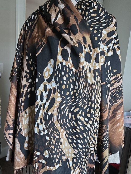 Anthropologie Accessories - X Large Black and Brown Abstract Pattern Shawl Wrap - Fall Winter 28"x78" New